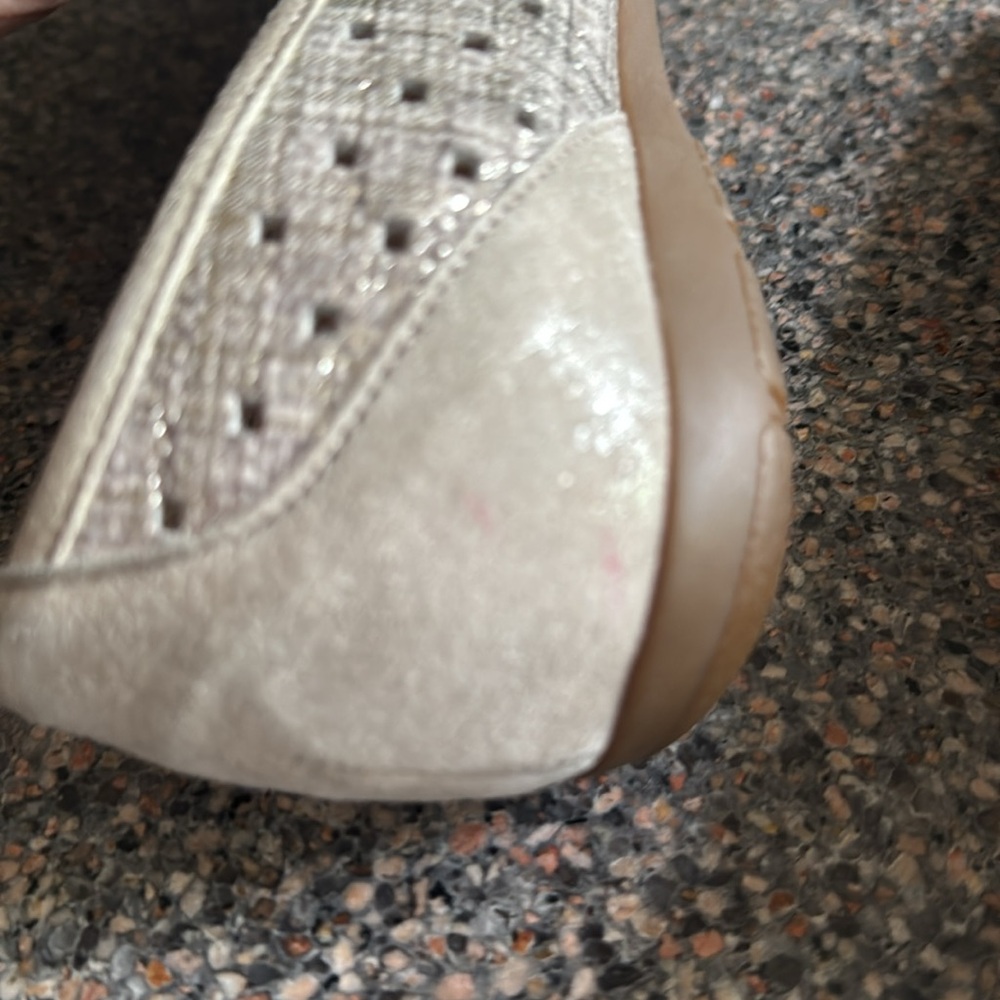 Gabor Elegant Women's Silver Ballet Flats size 7.5 - Picture 9 of 10